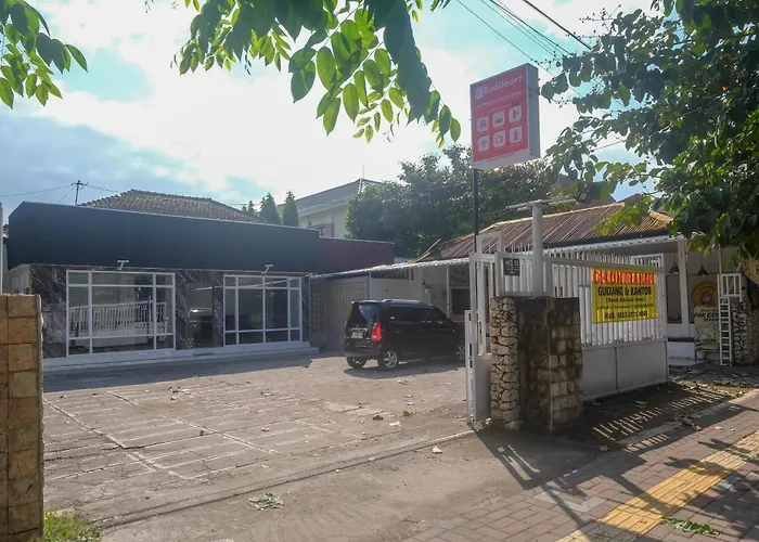 RedDoorz near Balai Kota Yogyakarta Timoho Hotel